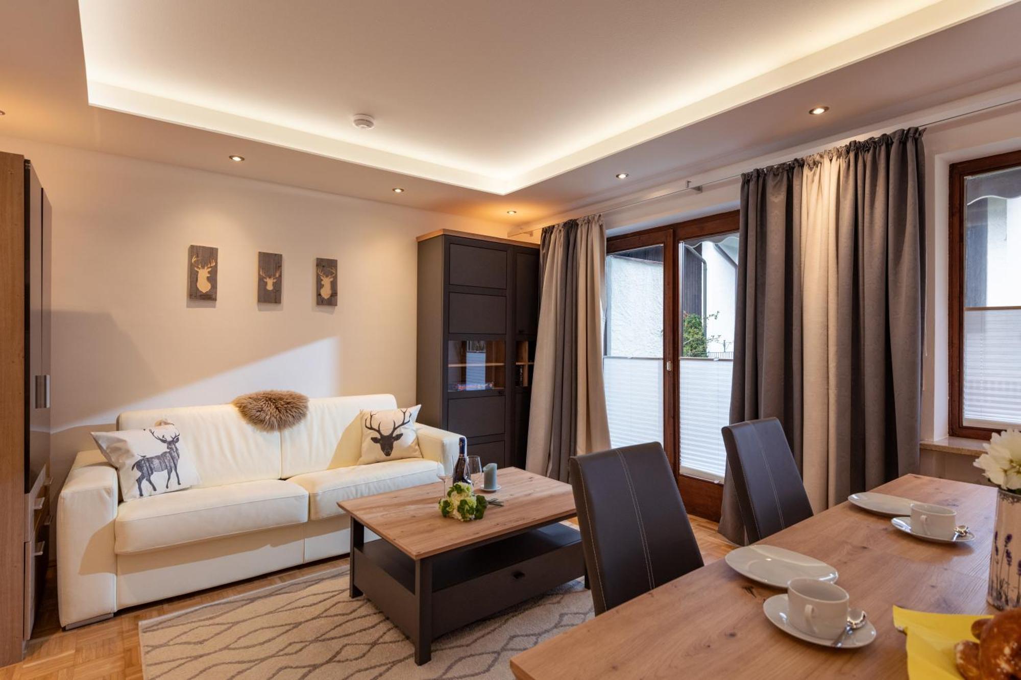 Ferienhaus Wildbarren - Alpenmagie Suites اوبرودورف المظهر الخارجي الصورة